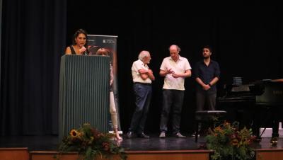 Cerimonia di premiazione Cat Junior, Prime note, Cat A, B